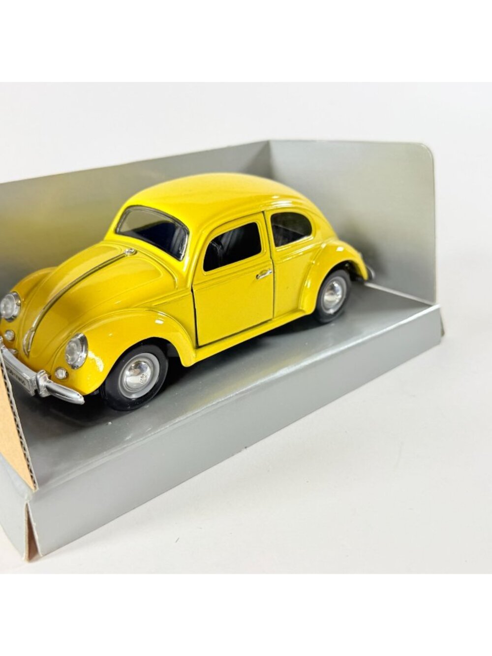 Sunnyside 1955 Volkswagen Classic Beetle Bug 1:24 Diecast Yellow Car